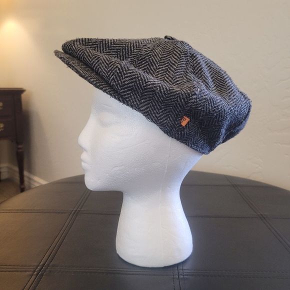 Axel and Hudson Accessories - Axel & Hudson Fore!! Women’s Charcoal Tweed Newsboy Hat with Logo